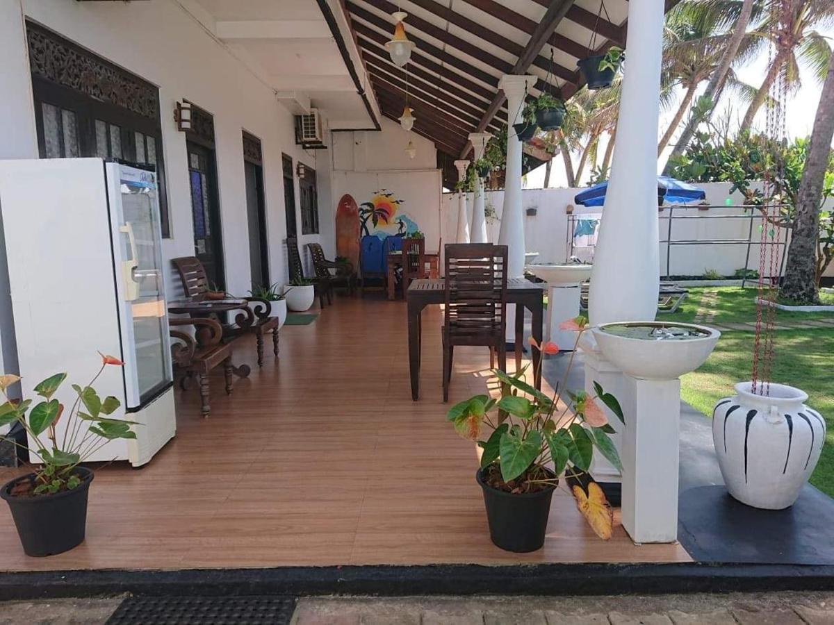 Ashen'S Beach House Boossa ภายนอก รูปภาพ
