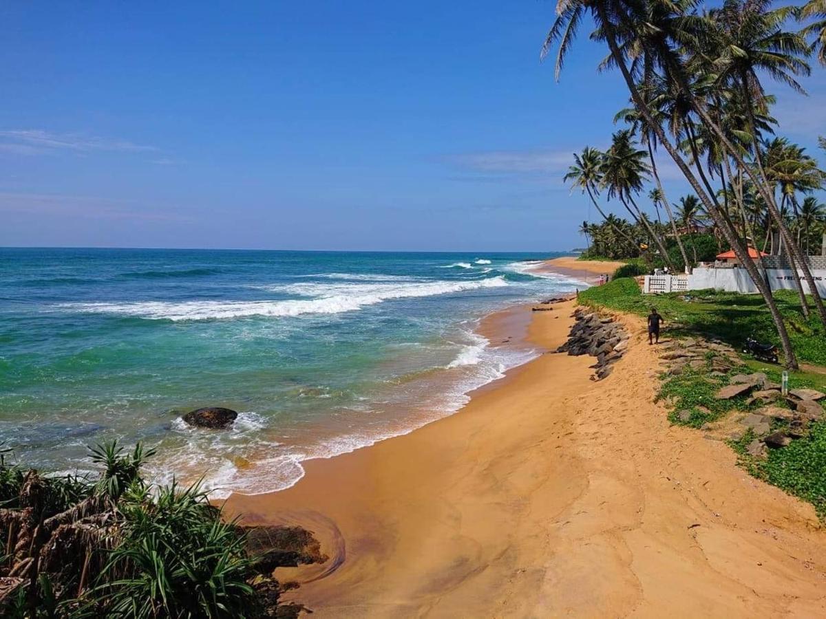 Ashen'S Beach House Boossa ภายนอก รูปภาพ