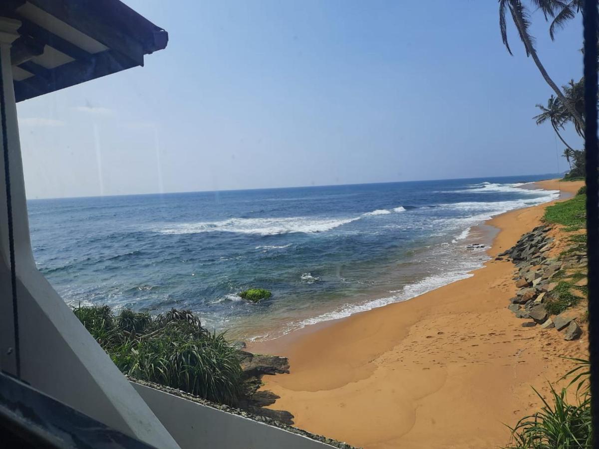 Ashen'S Beach House Boossa ภายนอก รูปภาพ