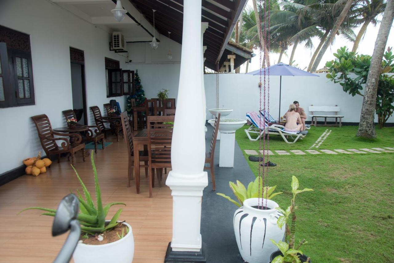 Ashen'S Beach House Boossa ภายนอก รูปภาพ