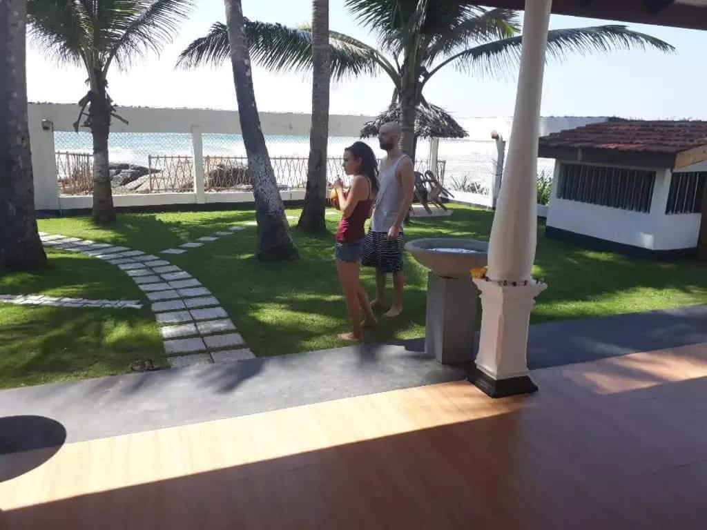 Ashen'S Beach House Boossa ภายนอก รูปภาพ